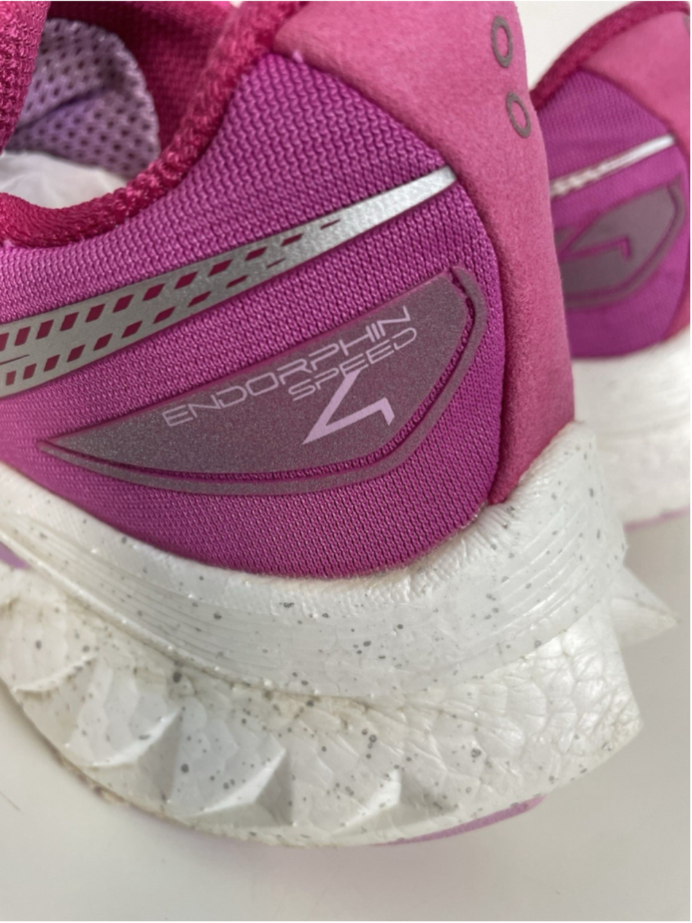 Saucony Endorphin Speed 4 Women's Size 10.5 Pink Purple Running Shoes - Picture 9 of 13